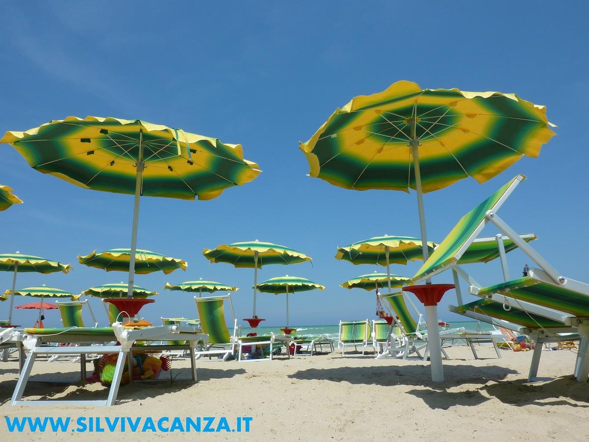 Zaffiro Luxury Silvi Vacanza Silvi Marina Exterior photo